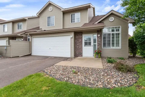 2440 Oakridge Circle