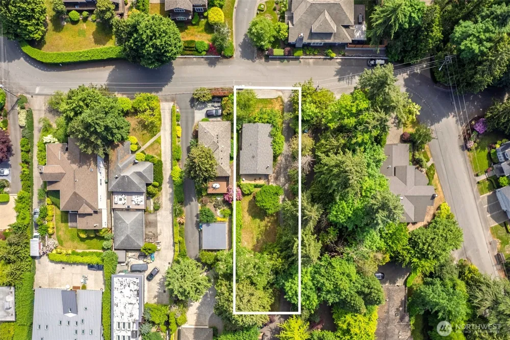 9412 SE 33rd Street Mercer Island, WA 98040