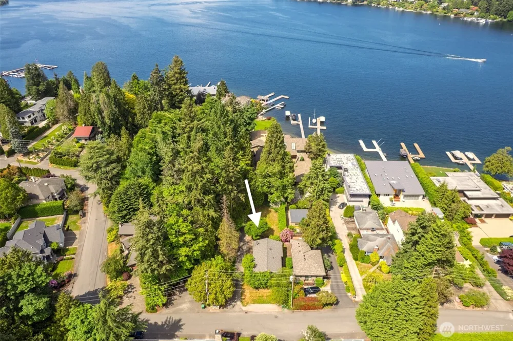 9412 SE 33rd Street Mercer Island, WA 98040
