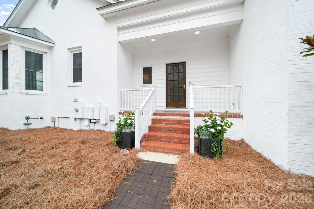 1004 Four Mile Loop Cheraw, SC 29520