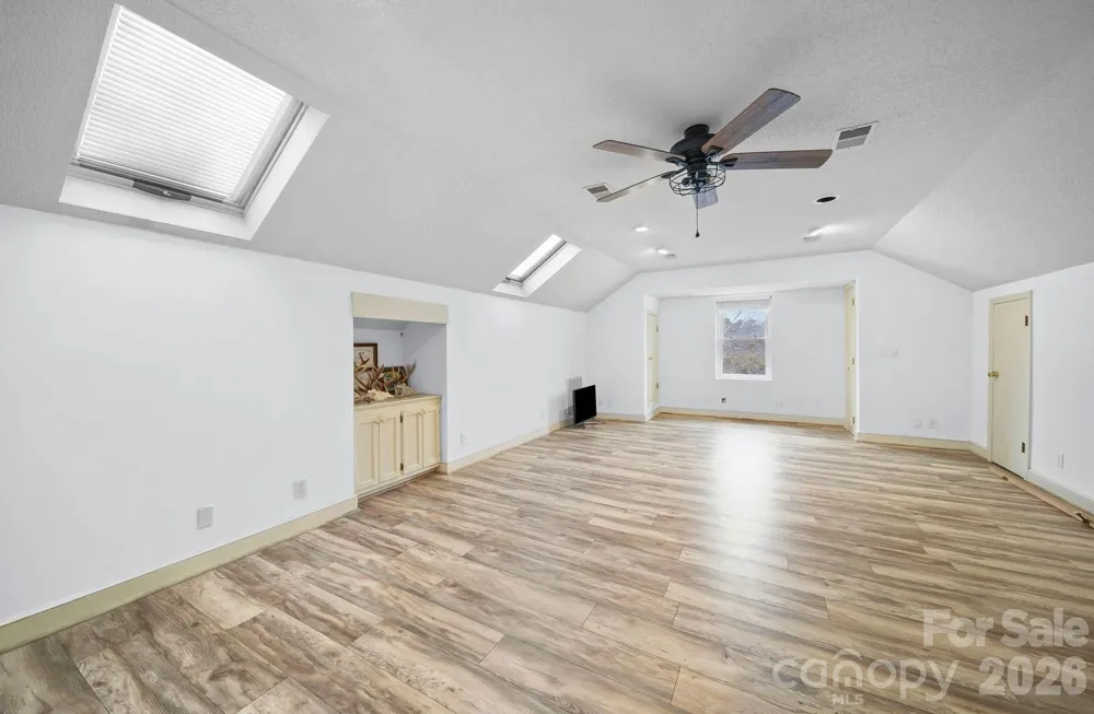 1004 Four Mile Loop Cheraw, SC 29520