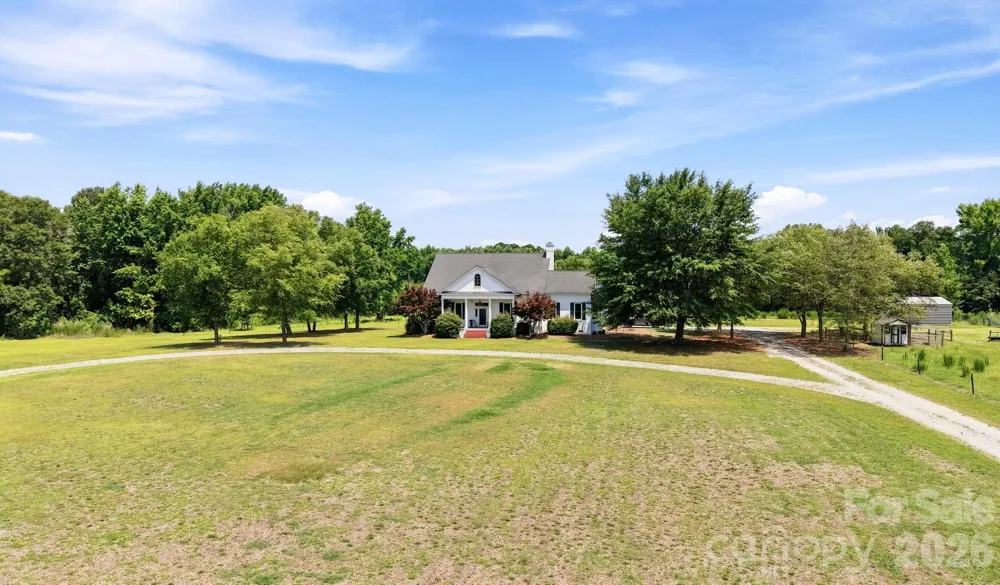 1004 Four Mile Loop Cheraw, SC 29520