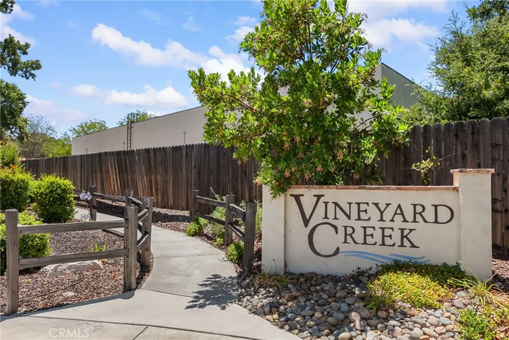 363 Calle De Pueblo Templeton, CA 93465