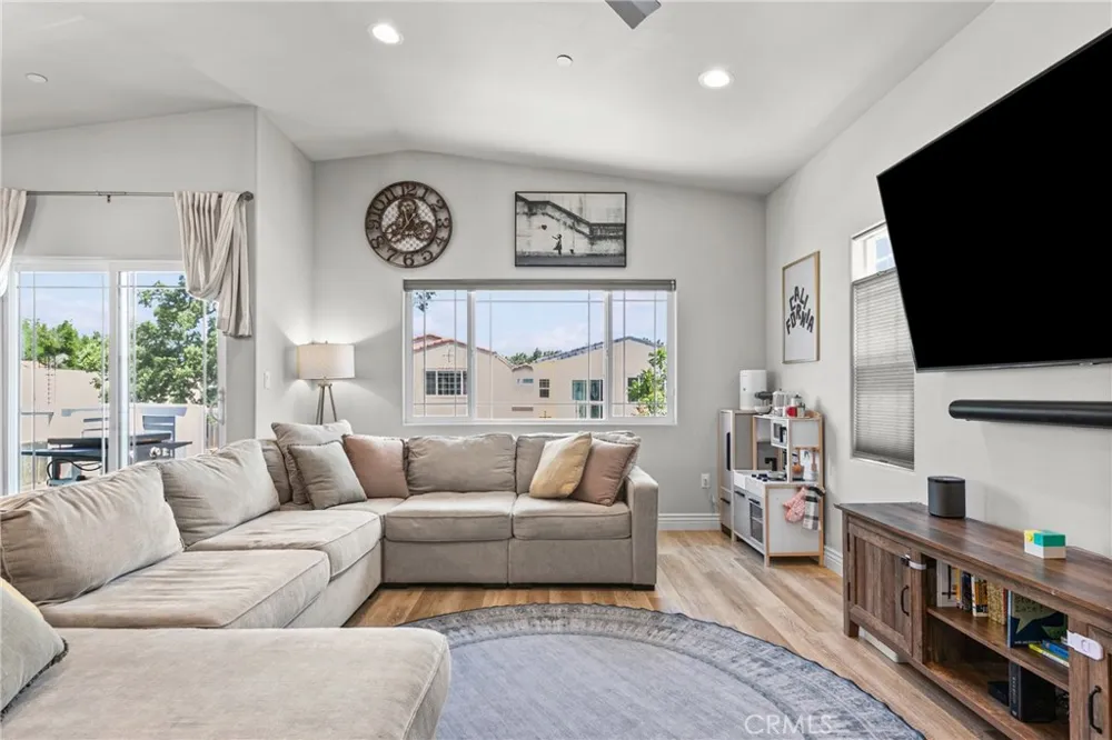 363 Calle De Pueblo Templeton, CA 93465
