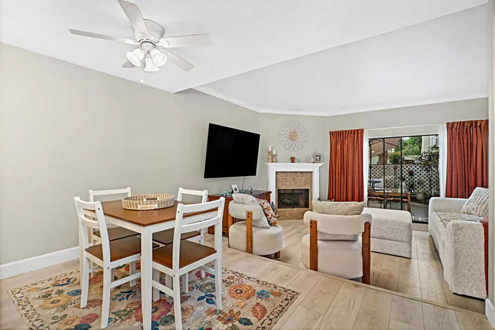 682 Sycamore Avenue Claremont, CA 91711
