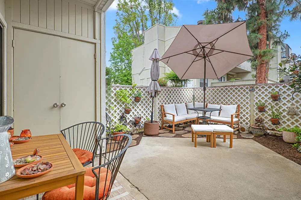 682 Sycamore Avenue Claremont, CA 91711