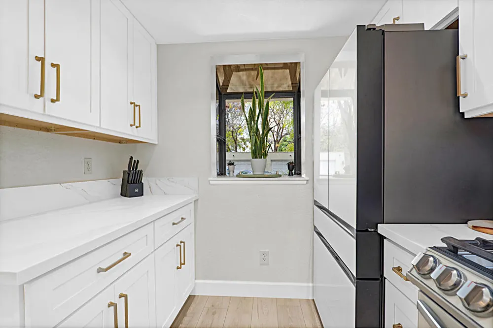 682 Sycamore Avenue Claremont, CA 91711