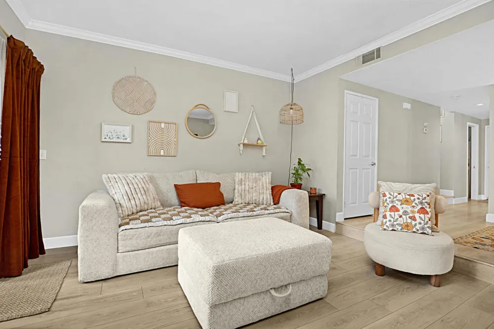 682 Sycamore Avenue Claremont, CA 91711