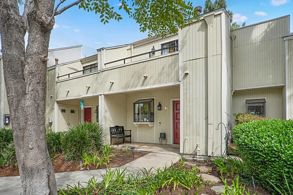 682 Sycamore Avenue Claremont, CA 91711