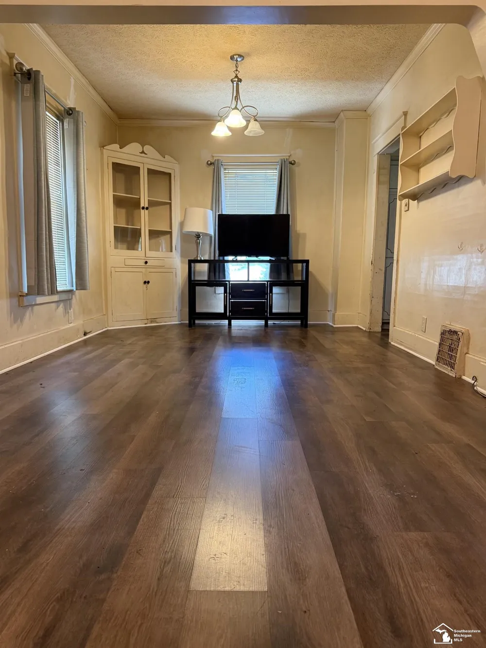 474 Riverview Avenue Monroe City, MI 48162