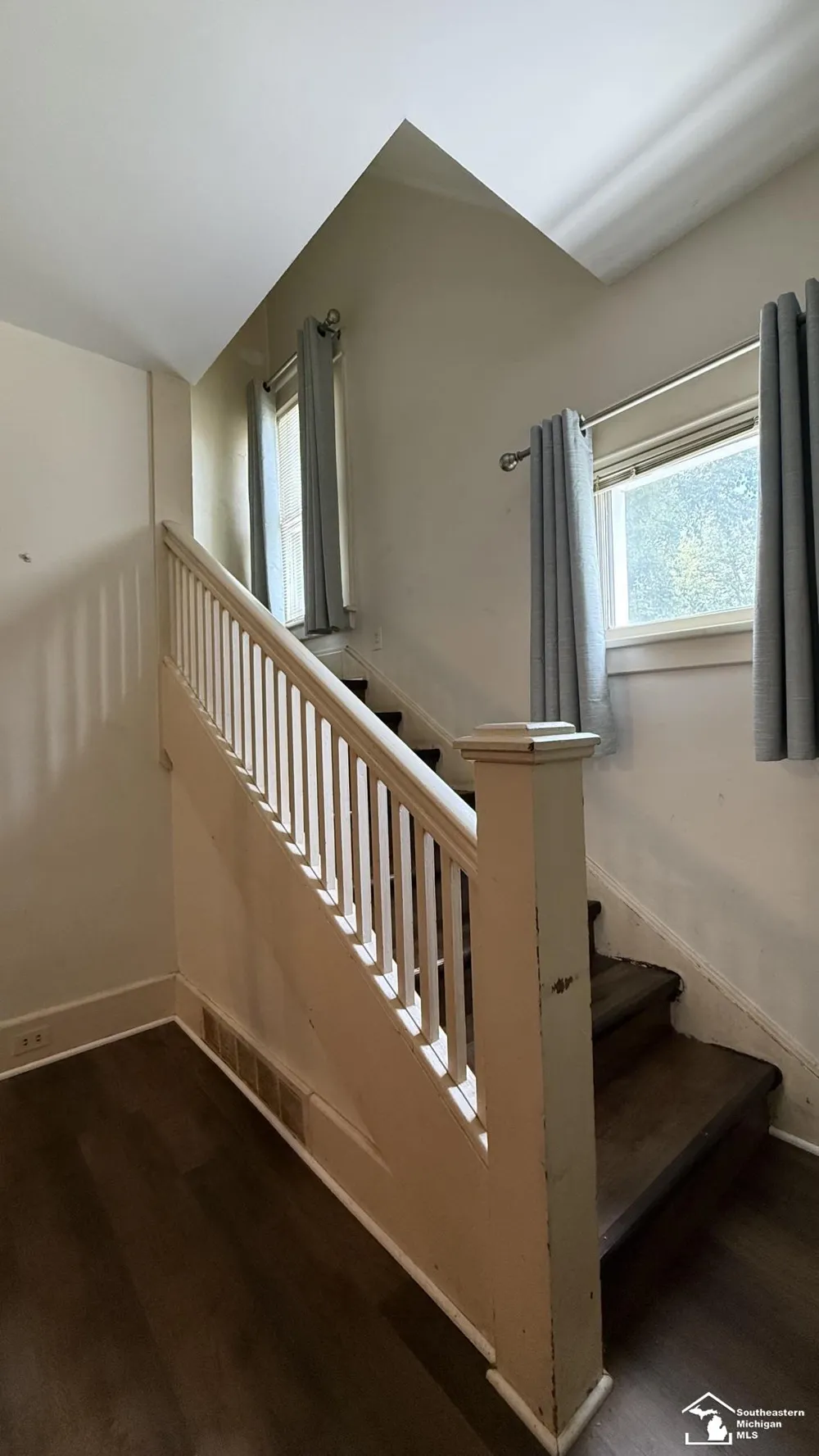 474 Riverview Avenue Monroe City, MI 48162