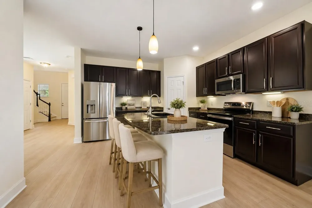 8418 NANDINA DRIVE Sarasota, FL 34240