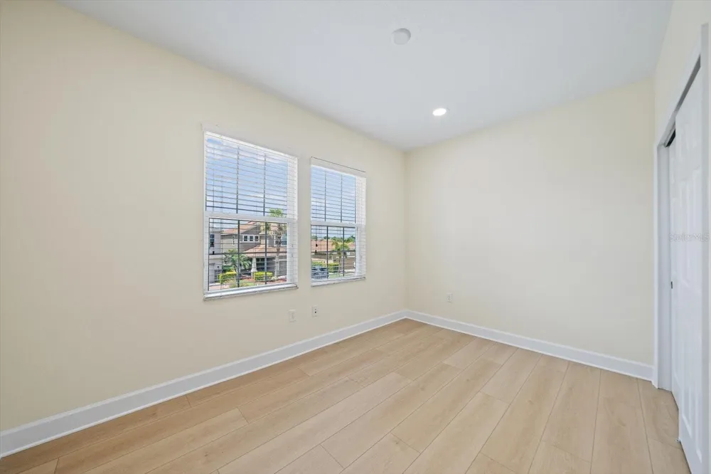 8418 NANDINA DRIVE Sarasota, FL 34240