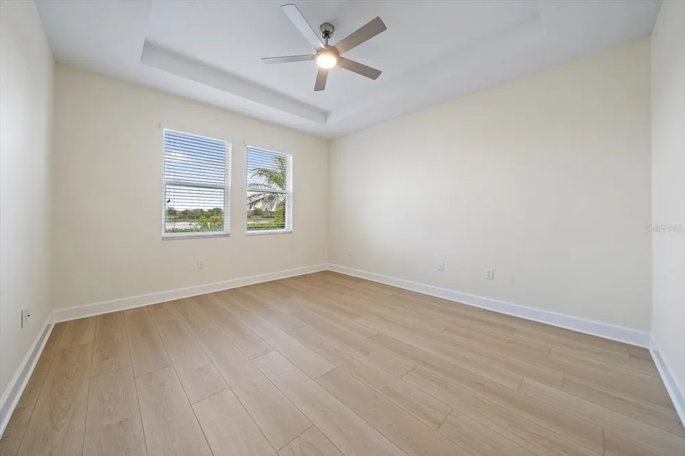 8418 NANDINA DRIVE Sarasota, FL 34240