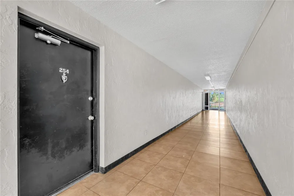 801 RUSSELL LANE #254 Brandon, FL 33510