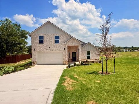402 Bellaire Circle