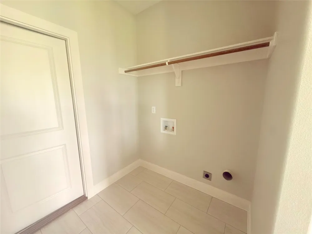 402 Bellaire Circle Mineral Wells, TX 76067
