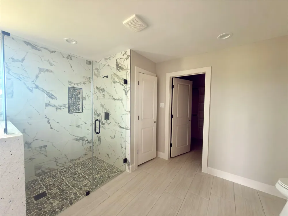 402 Bellaire Circle Mineral Wells, TX 76067