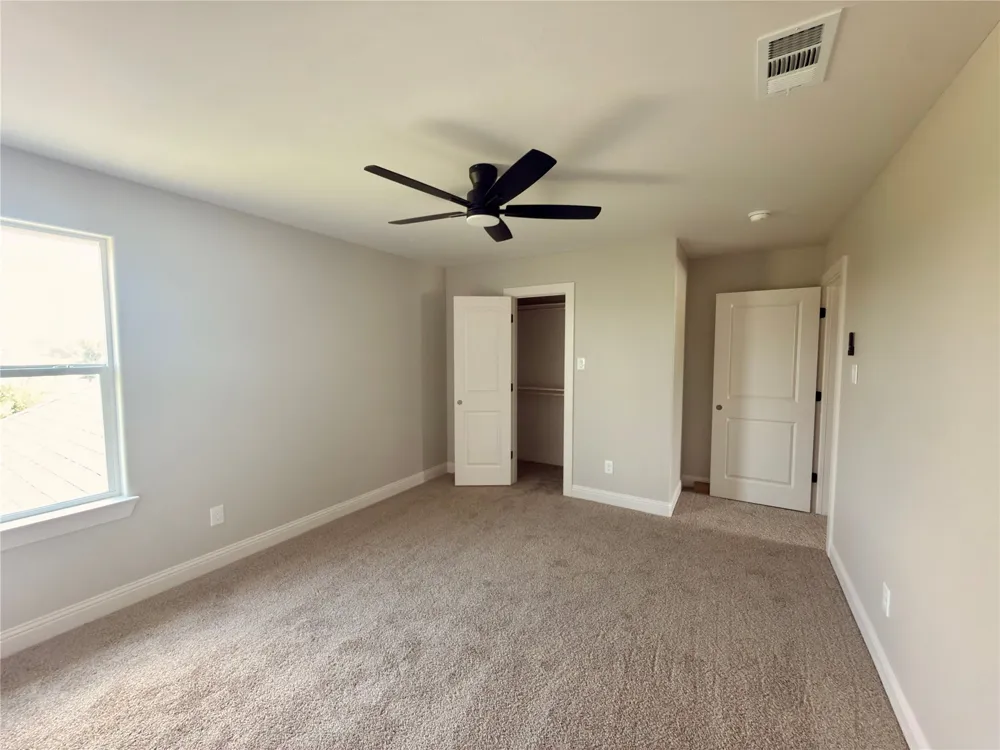 402 Bellaire Circle Mineral Wells, TX 76067