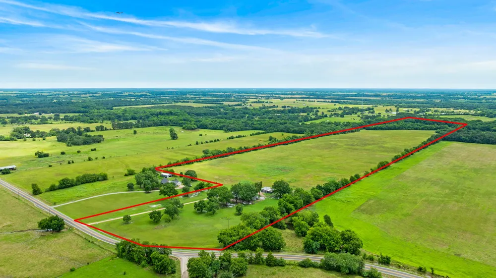 1285 FARM ROAD 196 Pattonville, TX 75468