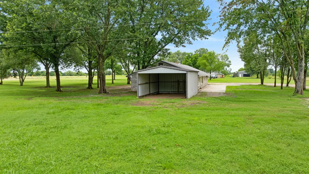 1285 FARM ROAD 196 Pattonville, TX 75468
