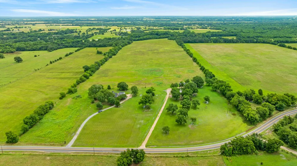 1285 FARM ROAD 196 Pattonville, TX 75468