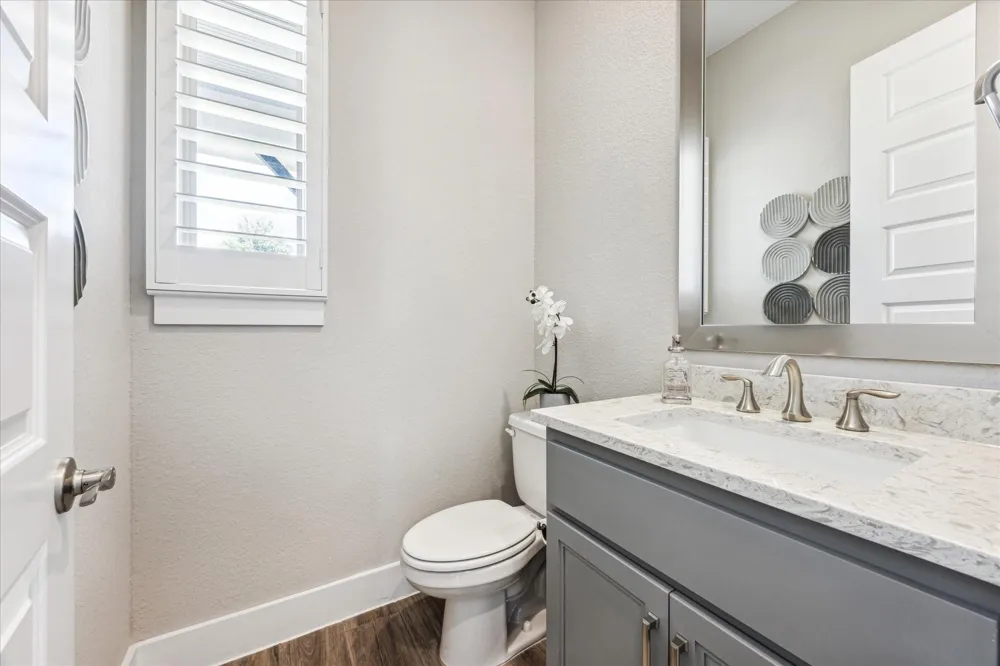 6821 Little Serenity Cove Jonestown, TX 78645