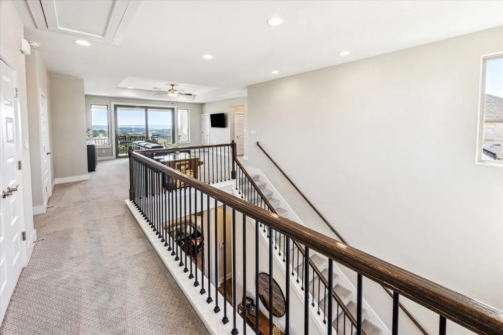 6821 Little Serenity Cove Jonestown, TX 78645