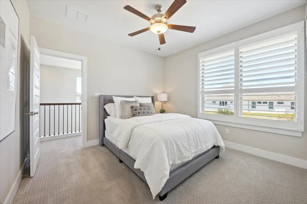 6821 Little Serenity Cove Jonestown, TX 78645