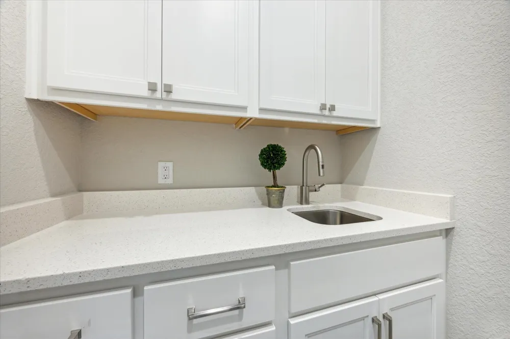 6821 Little Serenity Cove Jonestown, TX 78645