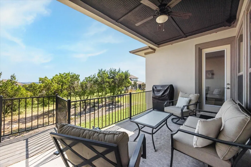 6821 Little Serenity Cove Jonestown, TX 78645