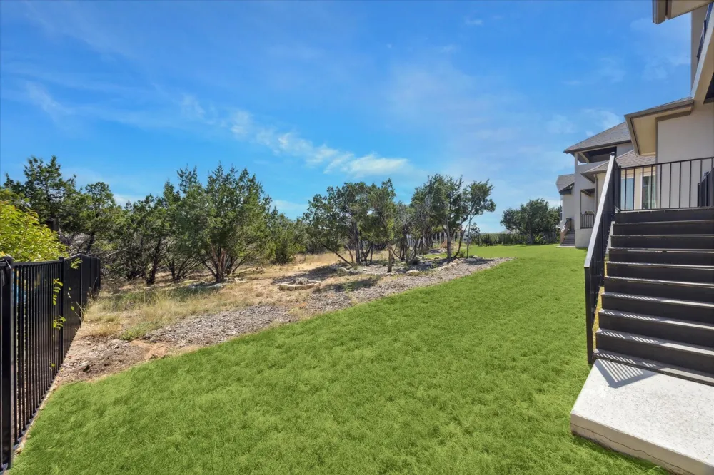 6821 Little Serenity Cove Jonestown, TX 78645