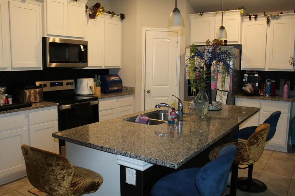 1970 Taggart Trail Bryan, TX 77807