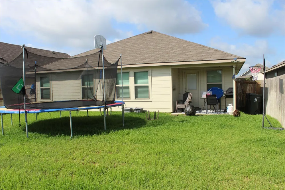 1970 Taggart Trail Bryan, TX 77807