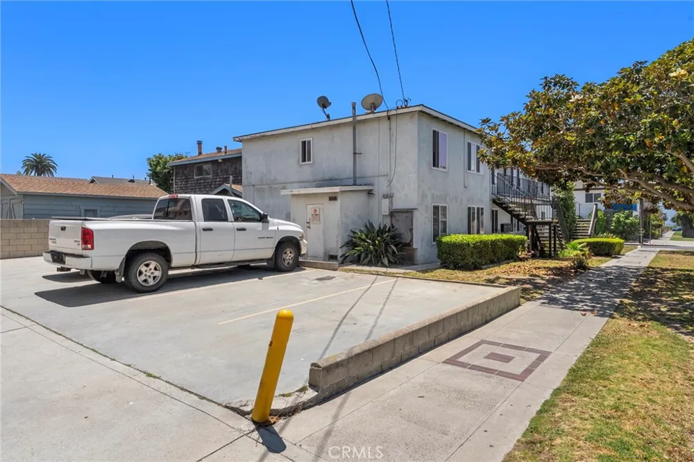 3922 S Pacific San Pedro, CA 90731