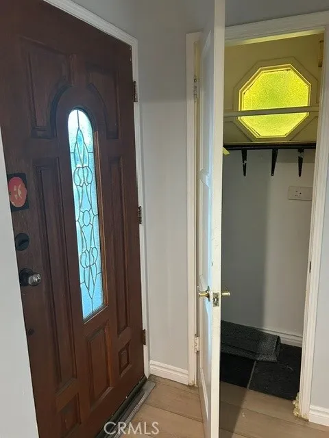 10834 Encino Granada Hills, CA 91344
