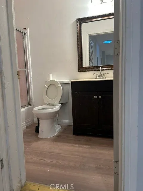 10834 Encino Granada Hills, CA 91344