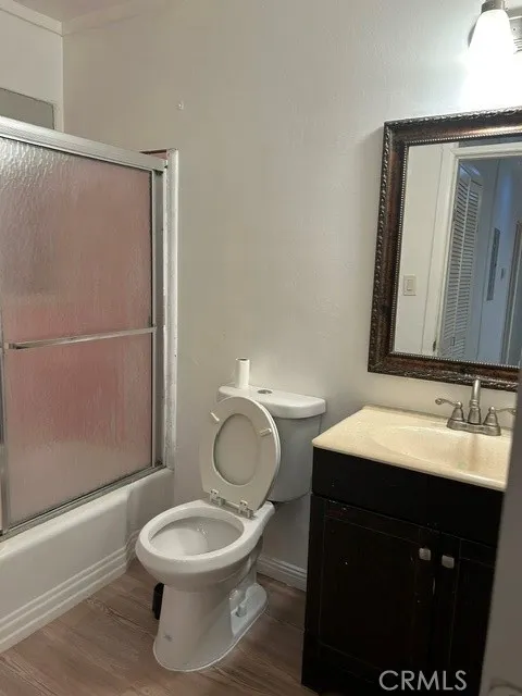10834 Encino Granada Hills, CA 91344