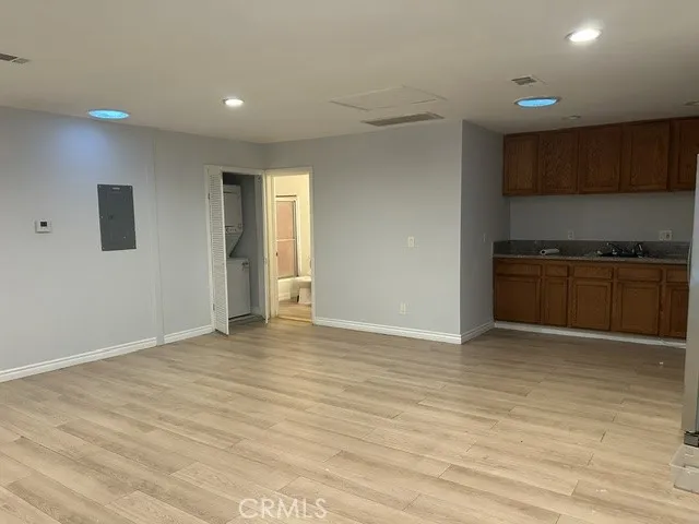 10834 Encino Granada Hills, CA 91344