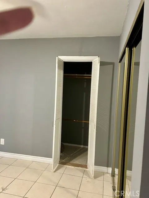 10834 Encino Granada Hills, CA 91344