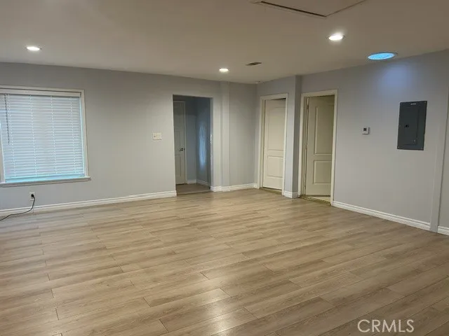 10834 Encino Granada Hills, CA 91344