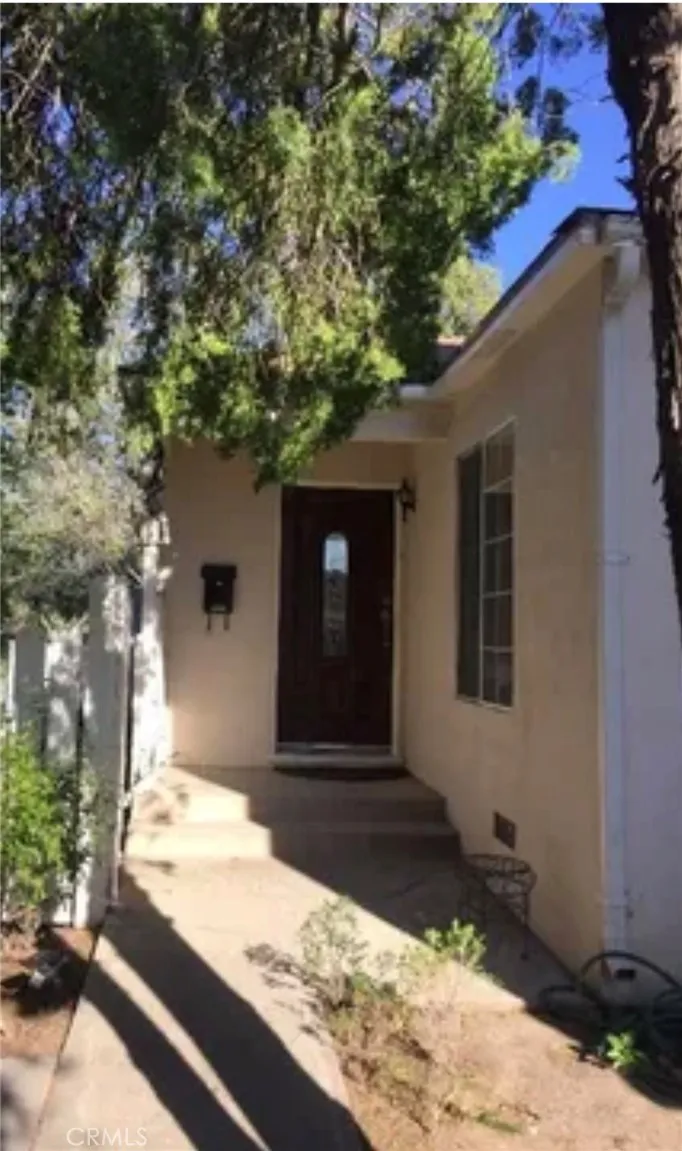 10834 Encino Granada Hills, CA 91344