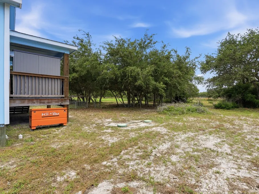 2111 Lone Star Rockport, TX 78382