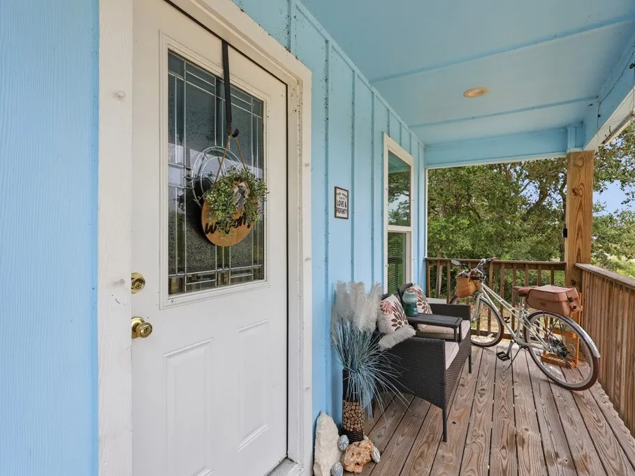 2111 Lone Star Rockport, TX 78382