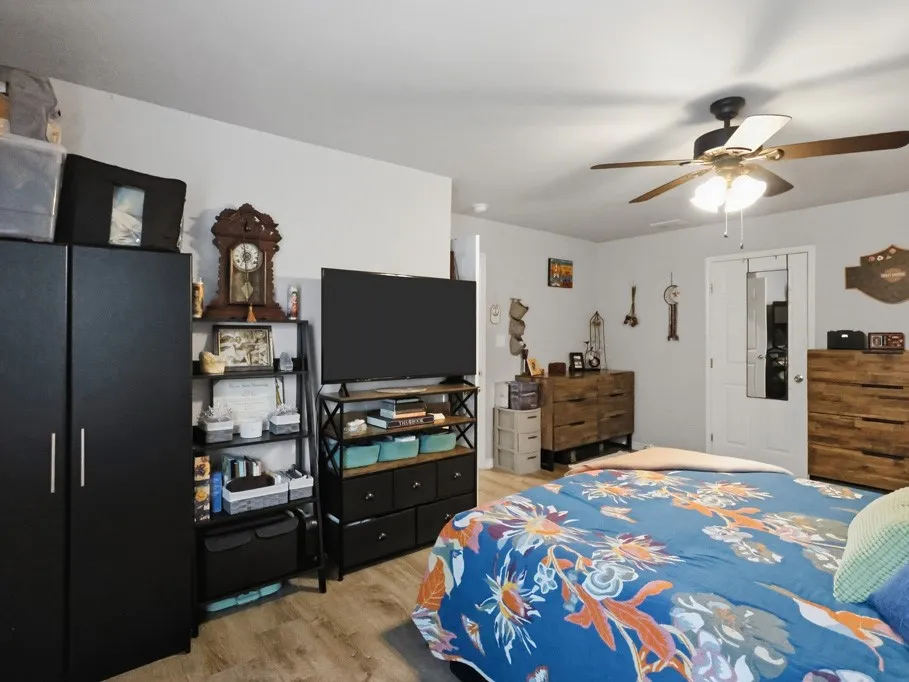 2111 Lone Star Rockport, TX 78382
