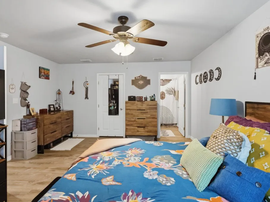 2111 Lone Star Rockport, TX 78382
