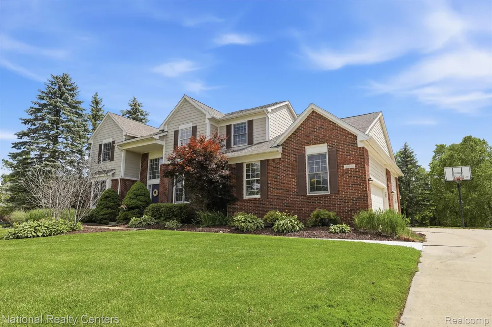 23431 Winged Foot Way Lyon Charter Township, MI 48178