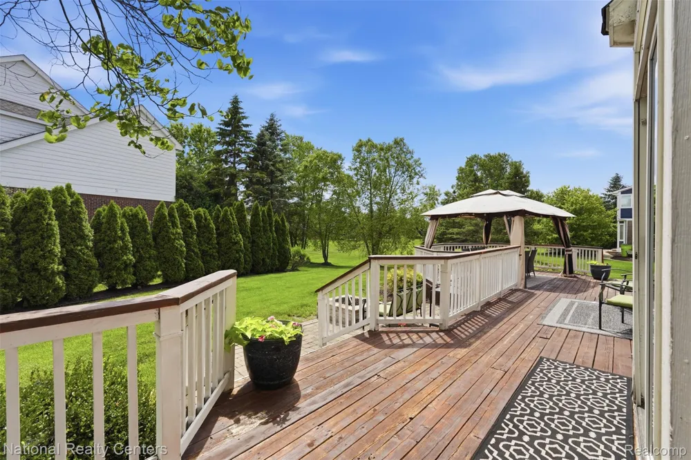 23431 Winged Foot Way Lyon Charter Township, MI 48178