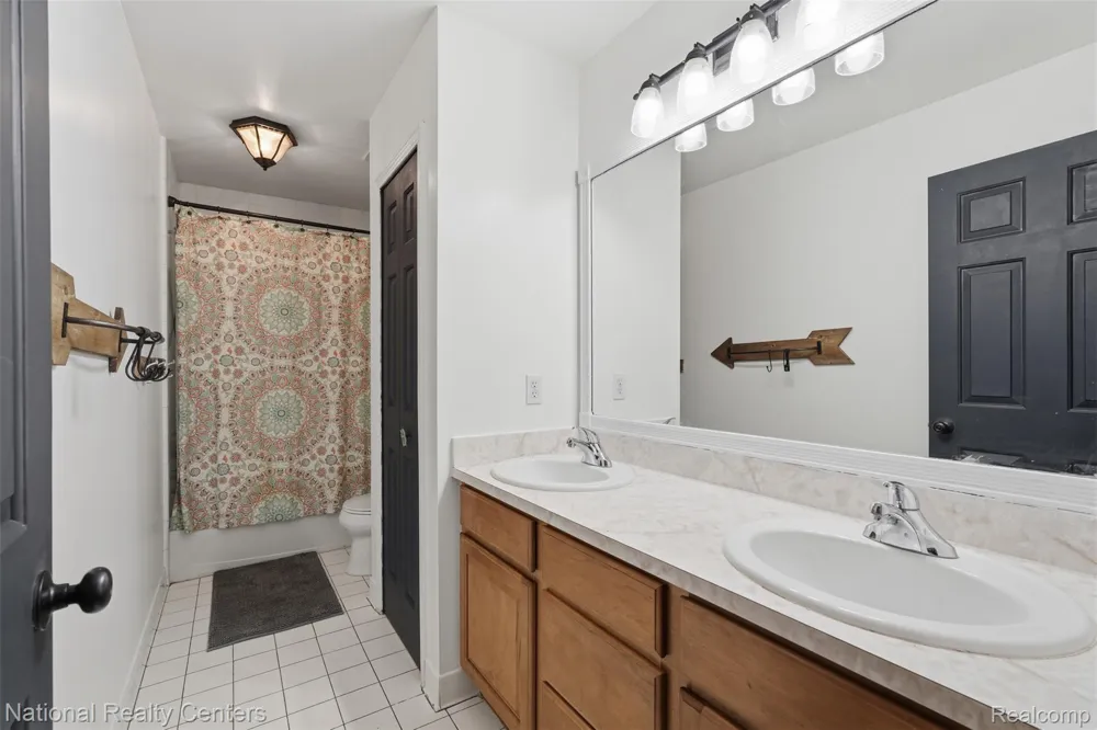 23431 Winged Foot Way Lyon Charter Township, MI 48178