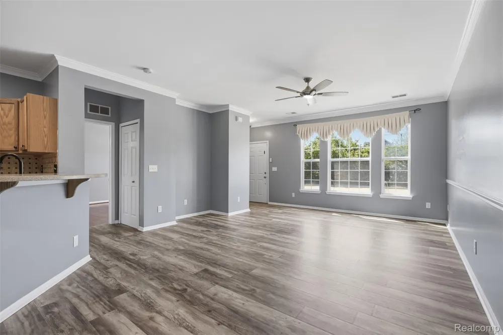 23978 Northstone Village Drive Taylor City, MI 48180